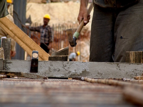 Gemeente luidt de noodklok! Gescheiden ouders worden verwezen naar daklozenopvang