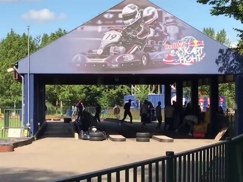 Boete ge&euml;ist tegen Walibi om nalatigheid bij kart-ongeluk