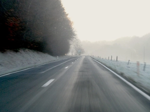 KNMI waarschuwt voor gladde wegen