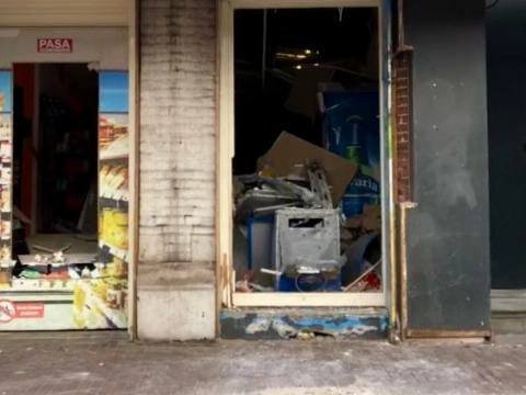 Plofkraak avondwinkel Overtoom