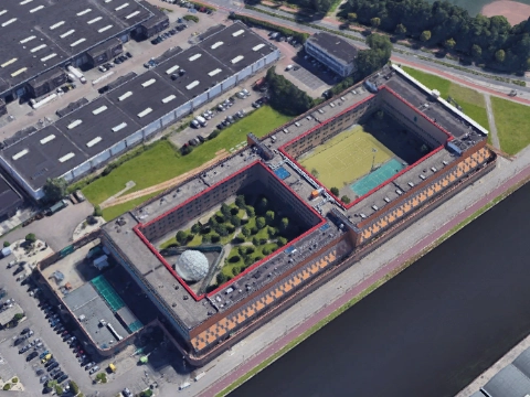 Utrechtse tramschutter G&ouml;kmen T. steekt bewaarder De Schie neer