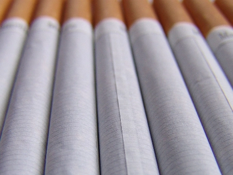 Caissière Jumbo bedreigd met vuurwapen om sigaretten