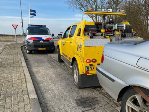Dronken en met ingevorderd rijbewijs achter het stuur