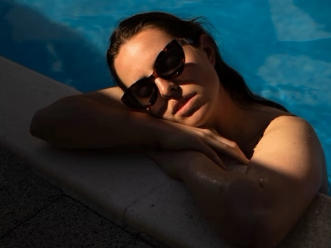 Blote borsten toegestaan in zwembad Göttingen