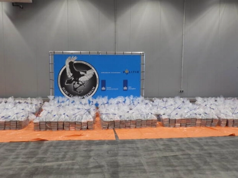 Douane onderschept ruim 5600 kilo cocaïne