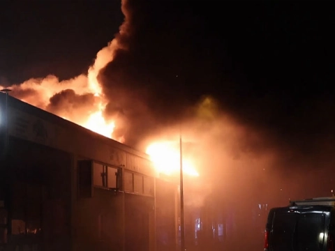 Zeer grote brand in de Van Gijnstraat in Rijswijk