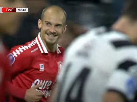 Cerny krijgt tik van toeschouwer tijdens Twentse derby