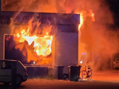 Kringloopwinkel volledig verwoest door brand