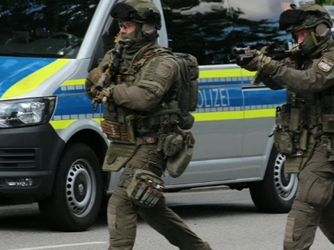 Dode na urenlange gijzeling in bankgebouw