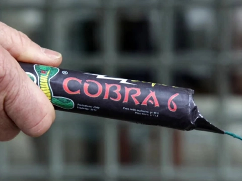 15-jarige jongen verliest vinger door ontploffende Cobra