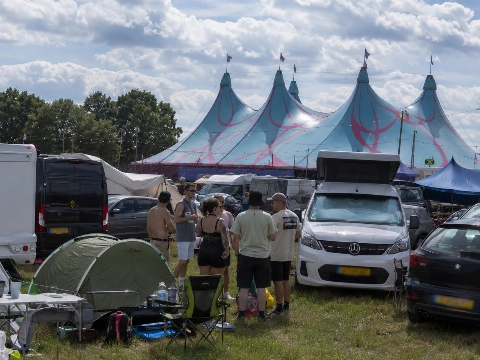 Man (37) overleden na vermoedelijke CO-vergiftiging door barbecue in tent