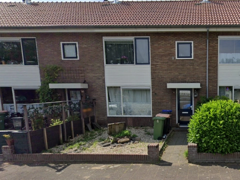 Overleden persoon gevonden in woning, politie onderzoekt toedracht