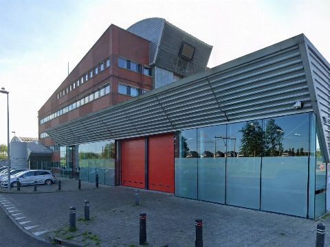 Agenten onwel door vreemde lucht in politiegebouw, één naar ziekenhuis