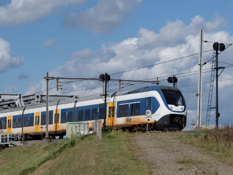 Grote politie-inzet rond trein bij Wormerveer na dreiging