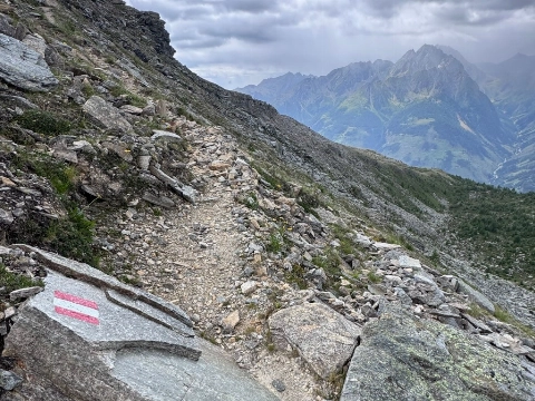 Nederlandse wandelaar (44) zwaargewond na val in Oostenrijkse Alpen