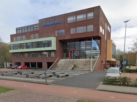 Jongen (17) uit Schiedam aangehouden na dreiging bij Mavo Vos in Vlaardingen