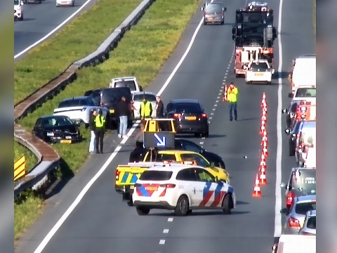 A7 richting Hoorn deels heropend na ongeval met meerdere voertuigen