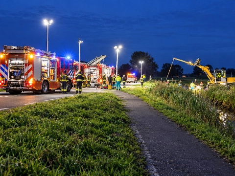 Twee traumahelikopters opgeroepen na ernstige botsing bij Herwijnen