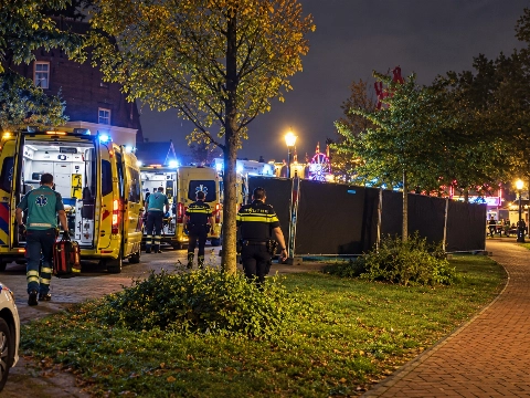 Twee jonge mannen gewond bij steekpartij naast kermis in Leiden