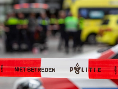 Jongen (16) neergestoken, drie jongeren aangehouden