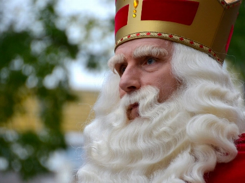 Bezoek Sinterklaas wordt Belgische bejaarden fataal