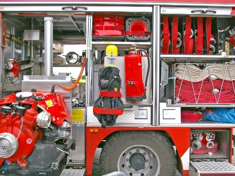 Brandweer probeert woning te redden na schoorsteenbrand