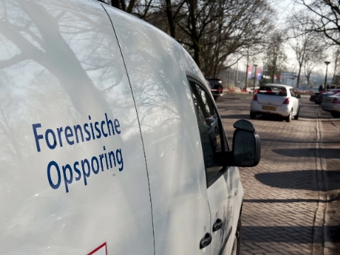 Oudere vrouw ontkomt dankzij hulp buurtbewoners aan vuurzee