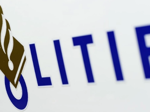 Graven vernield bij Sint-Martinuskerk