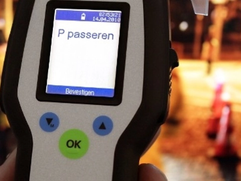 Stomdronken bestuurster valt door de mand