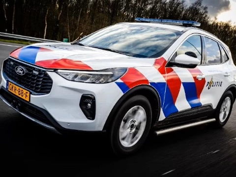 Automobilist overleden na aanrijding met vrachtwagen