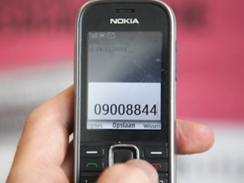 Man opgepakt die 100 keer onnodig naar de politie belt