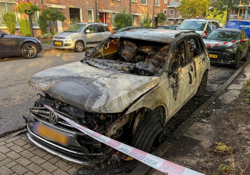 auto-uitgebrand-ververij-maassluis-1.jpeg